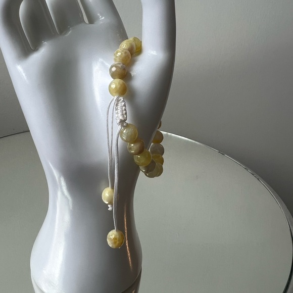 Handmade healing gemstone bracelet. This Agate bracelet is adjustable. - Picture 5 of 7